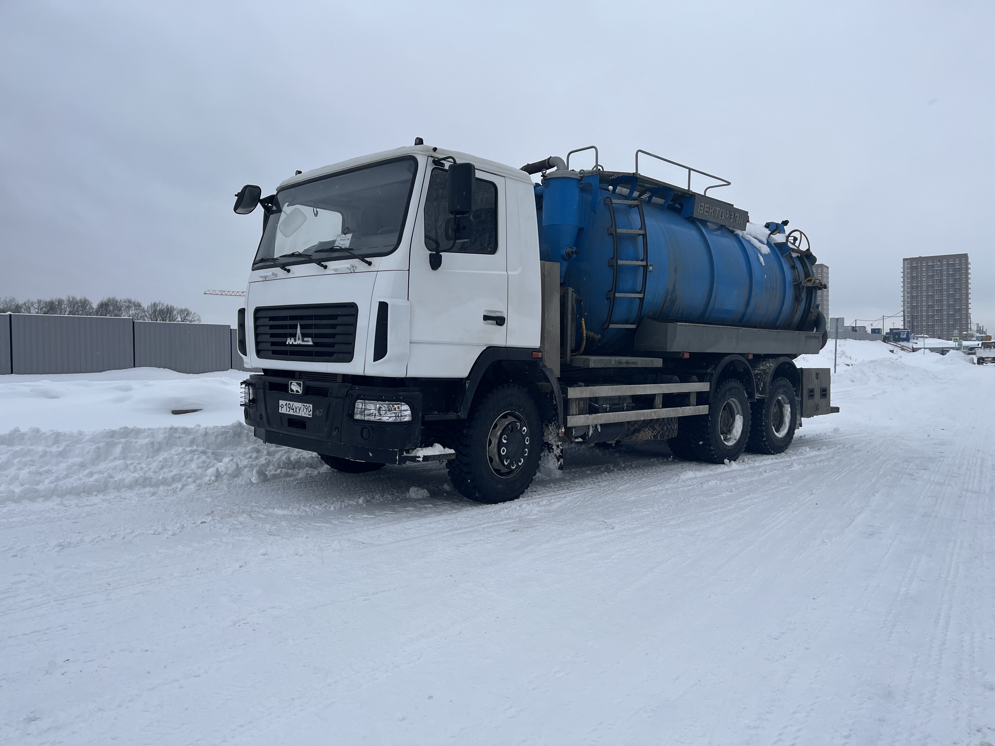 Основное изображение