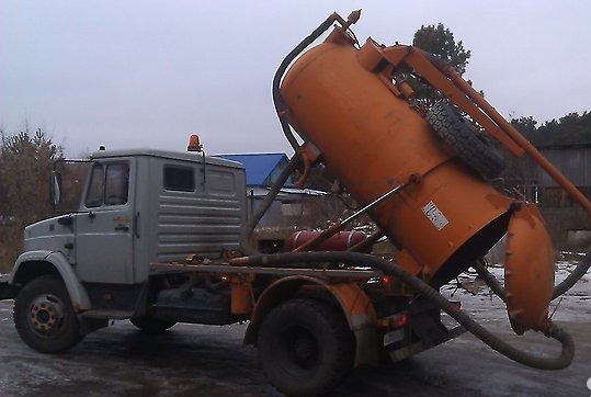 Илосос "ЗИЛ" 3.5 куб. м, собственник