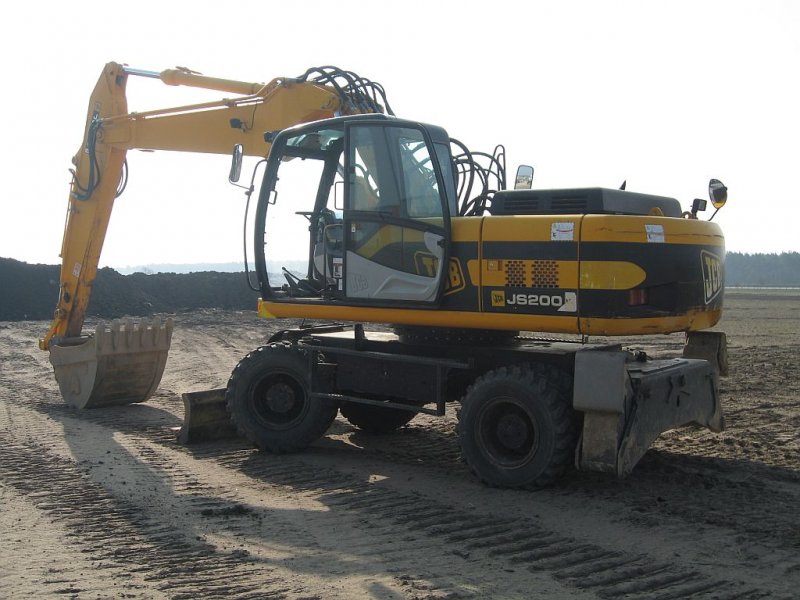 Колесный экскаватор Doosan DX 160W