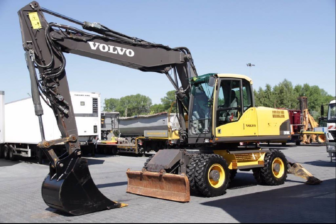 Колесный экскаватор Doosan DX 160W