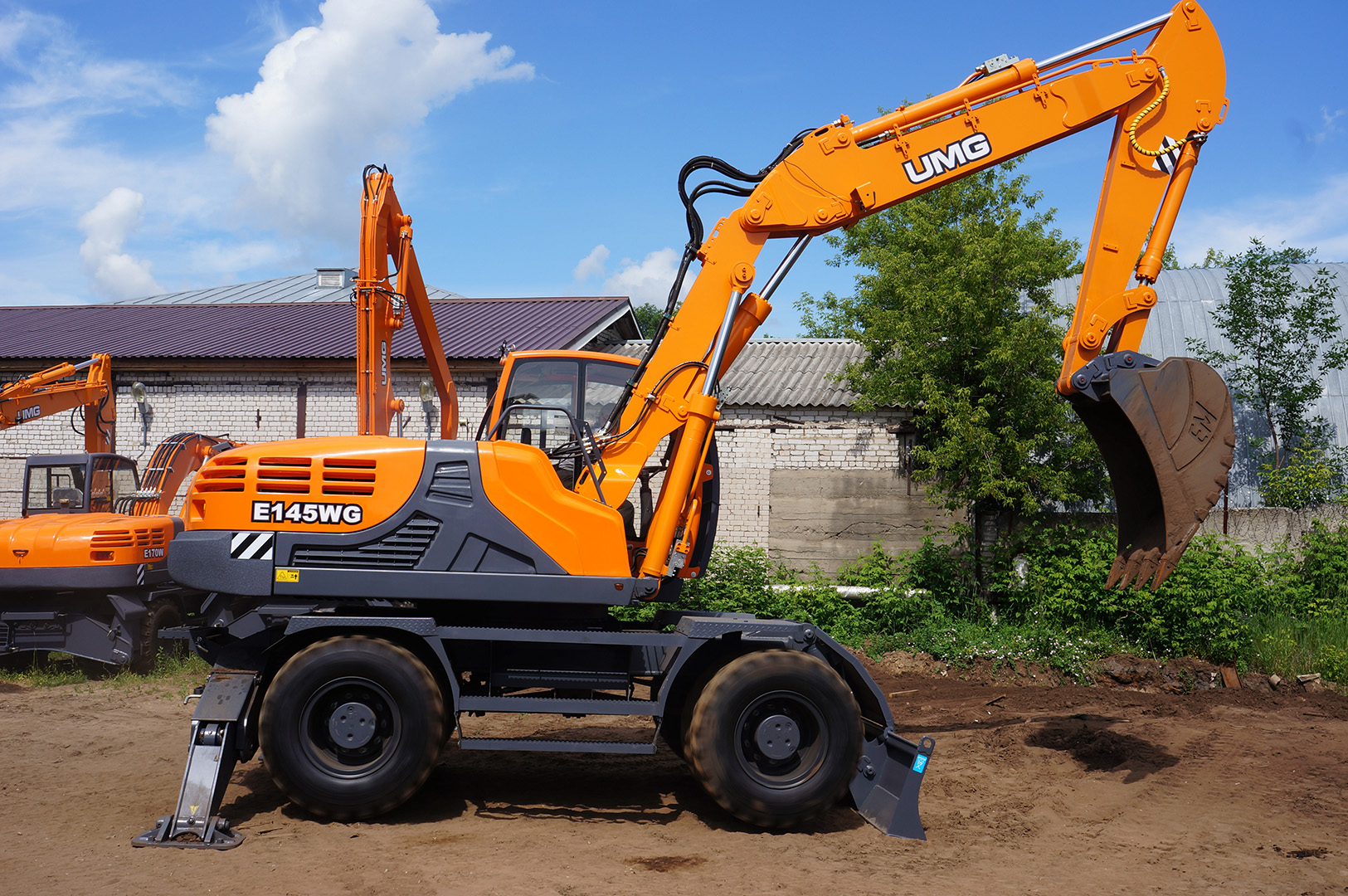 Колесный экскаватор Hitachi ZX210W-3