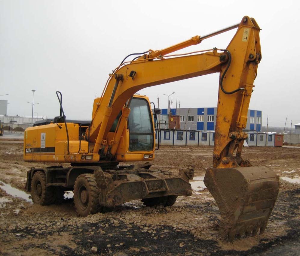 Колесный экскаватор Hyundai R210W-9A