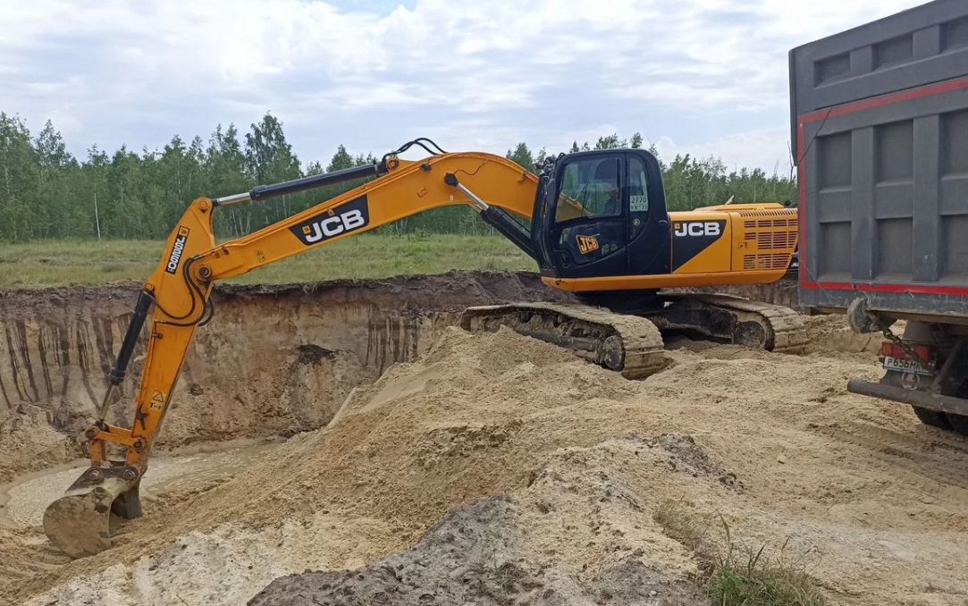 Копка ям под септики и выгребные ямы