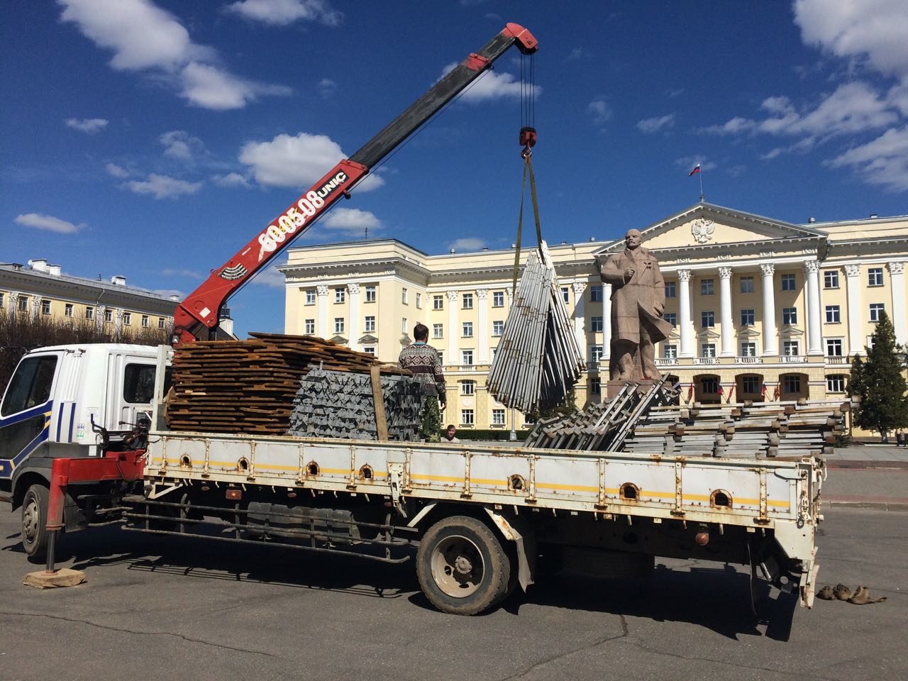 Основное изображение