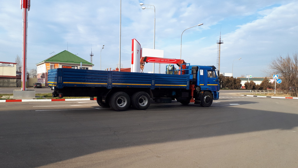 Кран манипулятор грузоперевозки