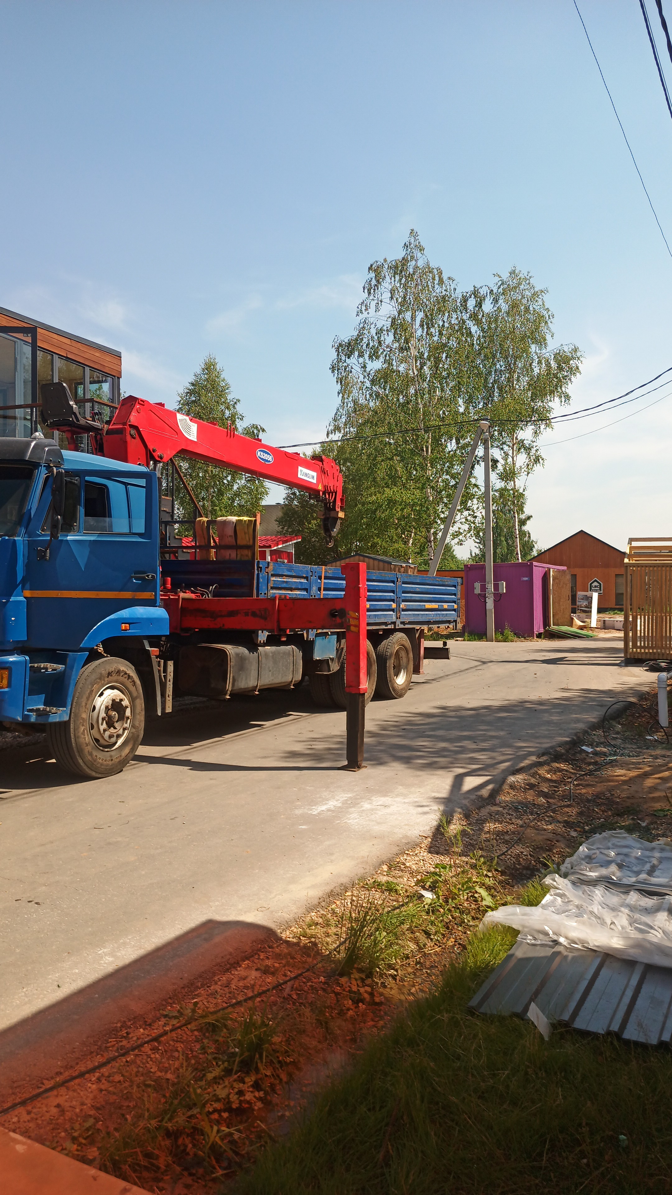 Манипулятор 12 тонн со стрелой КМУ 10 тонн