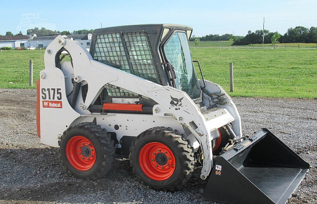 Мини-погрузчик BOBCAT S175