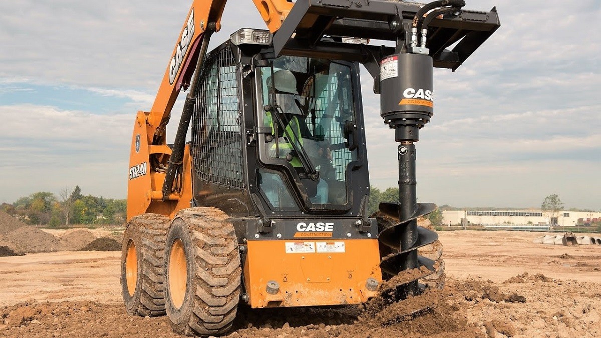 Мини погрузчик CASE SR 240