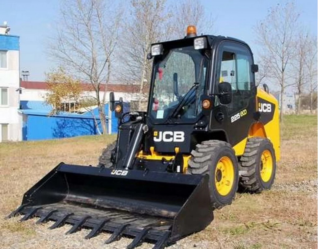 Мини-погрузчик JCB 190 Robot в аренду