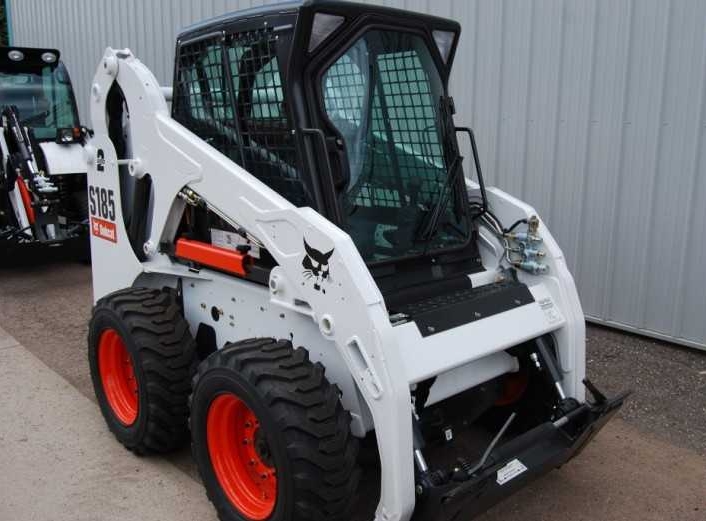 Мини-погрузчик колесный Bobcat S185