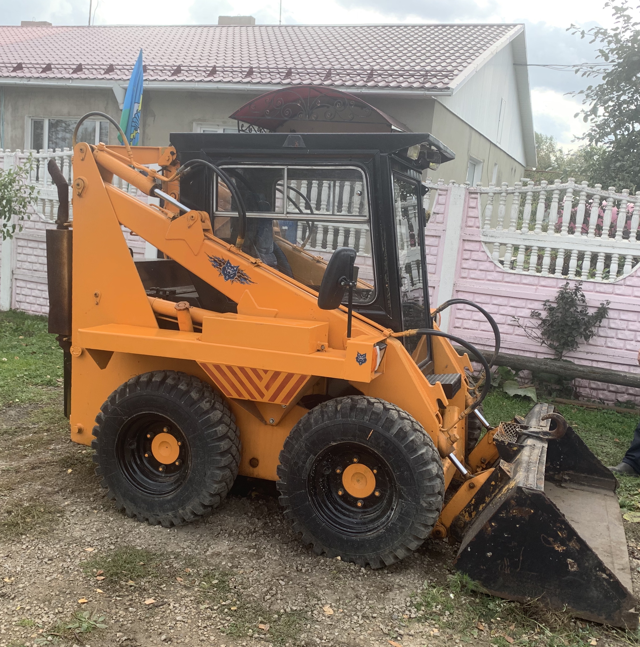 Основное изображение