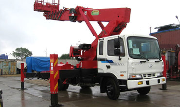 Недорого автовышка HYUNDAI HD120 36 метров