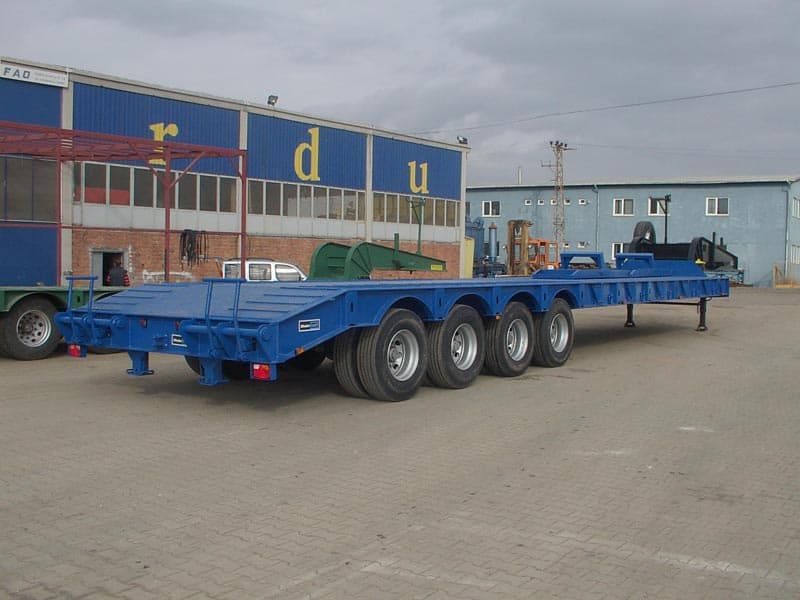 Низкорамная площадка в аренду / сдадим (90 тонн)