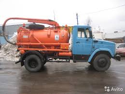 Откачка мини илососом ЗиЛ KO-510