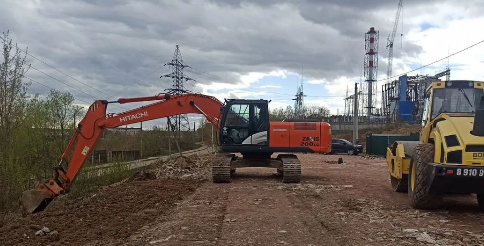 Полноповоротный экскаватор 22 тн в аренду