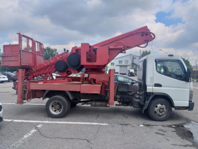 Предлагаю услуги автовышки Mitsubishi fuso canter