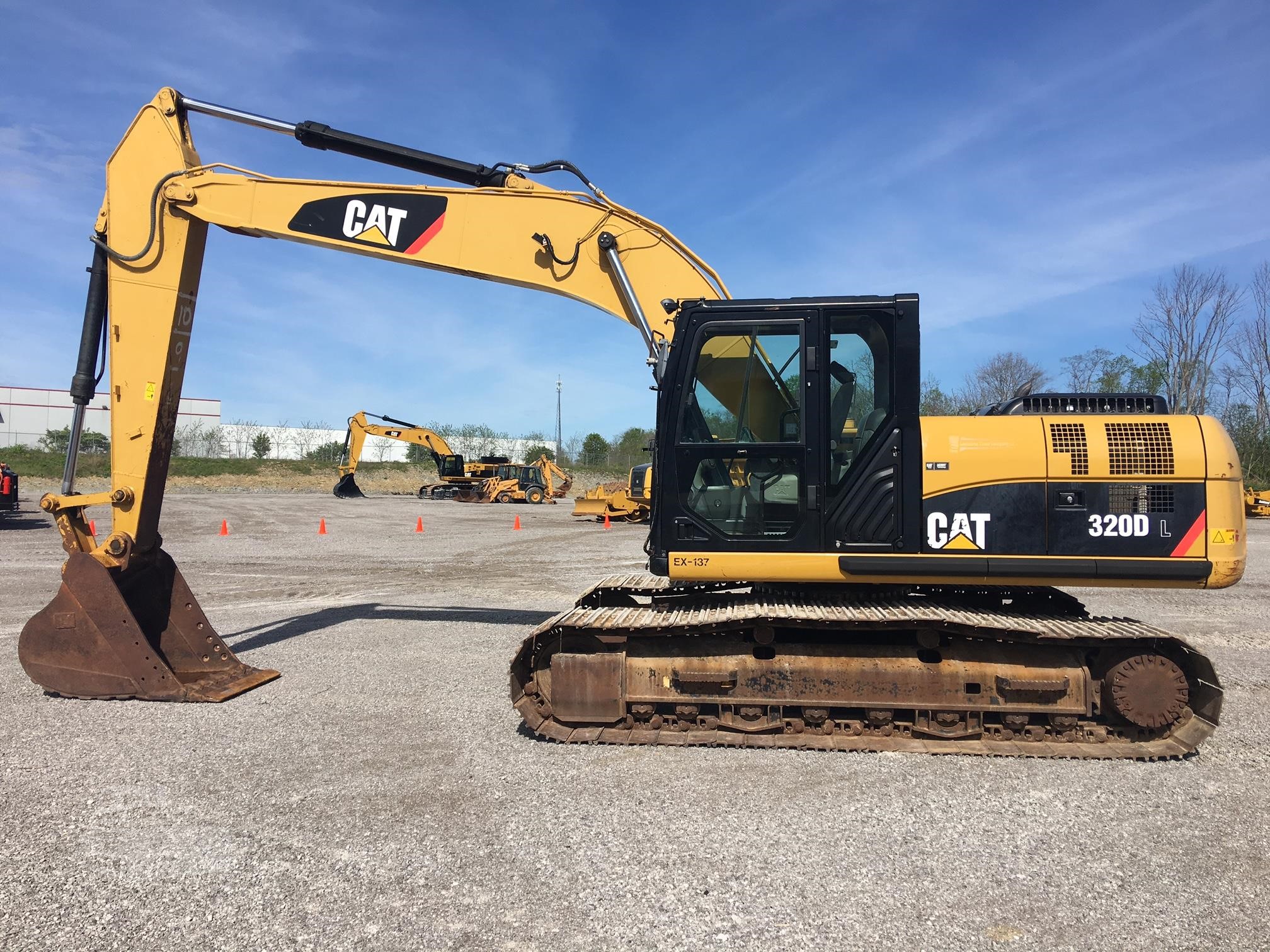 Сдам в аренду экскаватор Cat 320