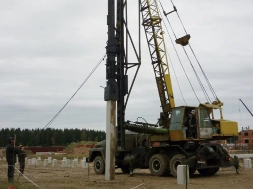 Сваебой сп-76 урал 375-675 (Забивка жб свай)