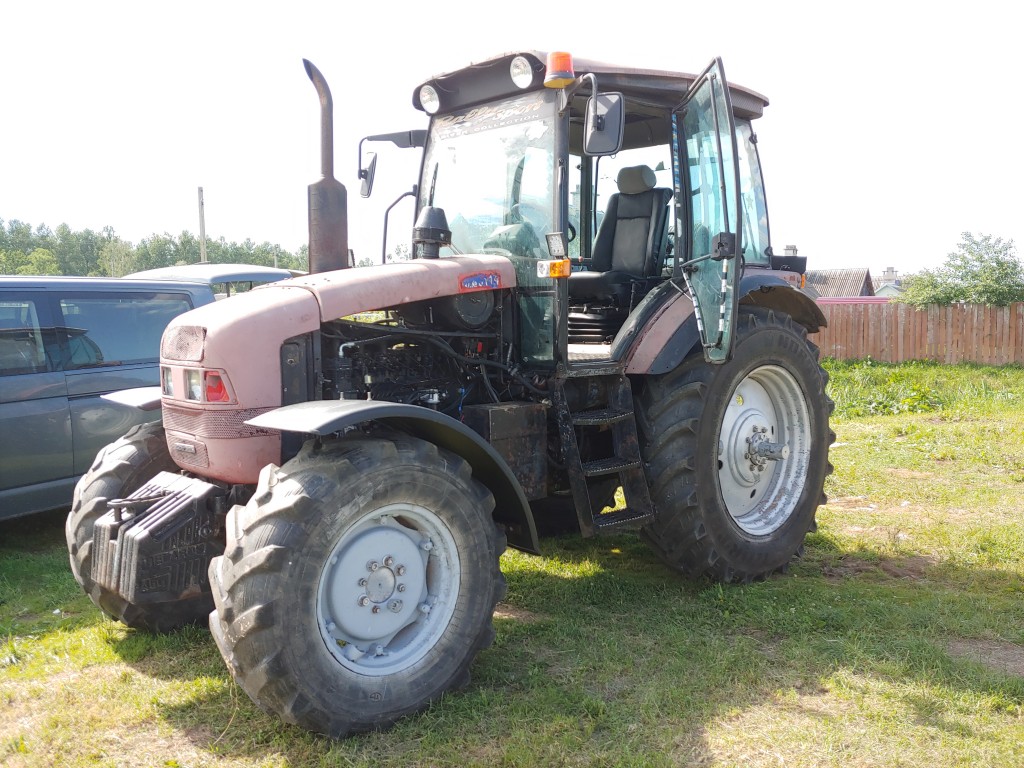 Тракторт Беларус МТЗ 1523