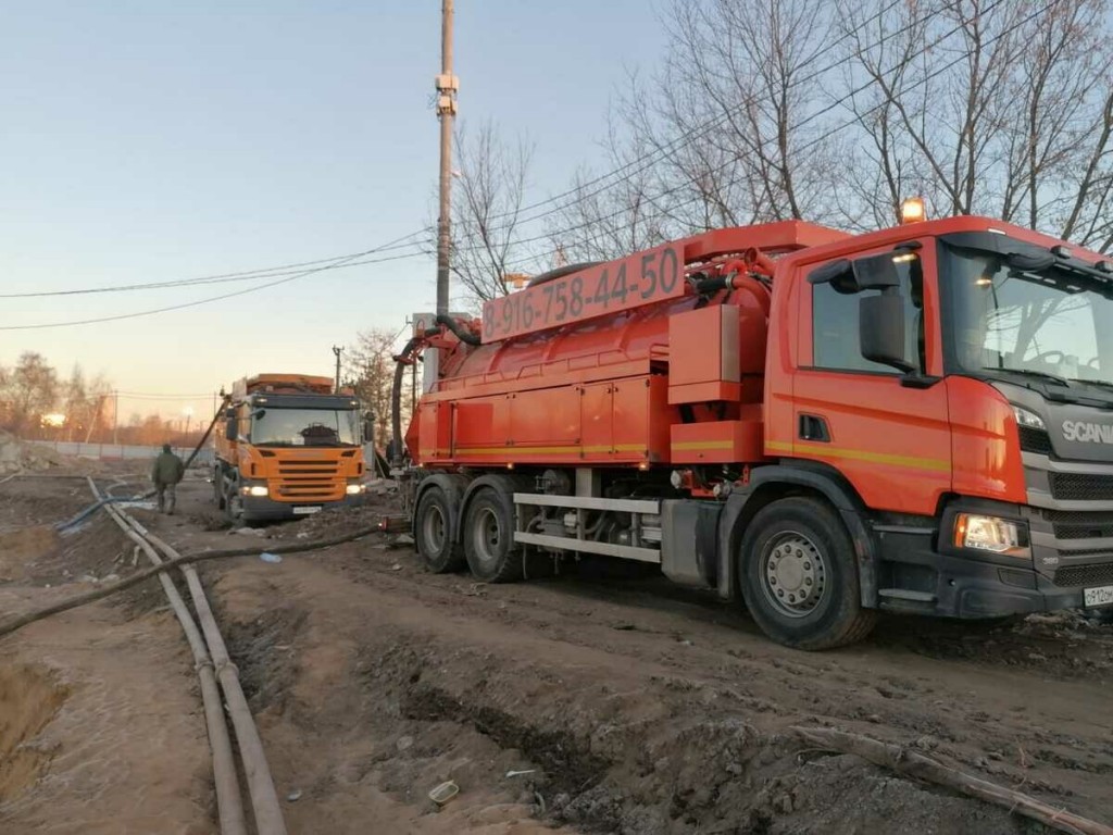 Услуги аренды илососов Scania, Камаз