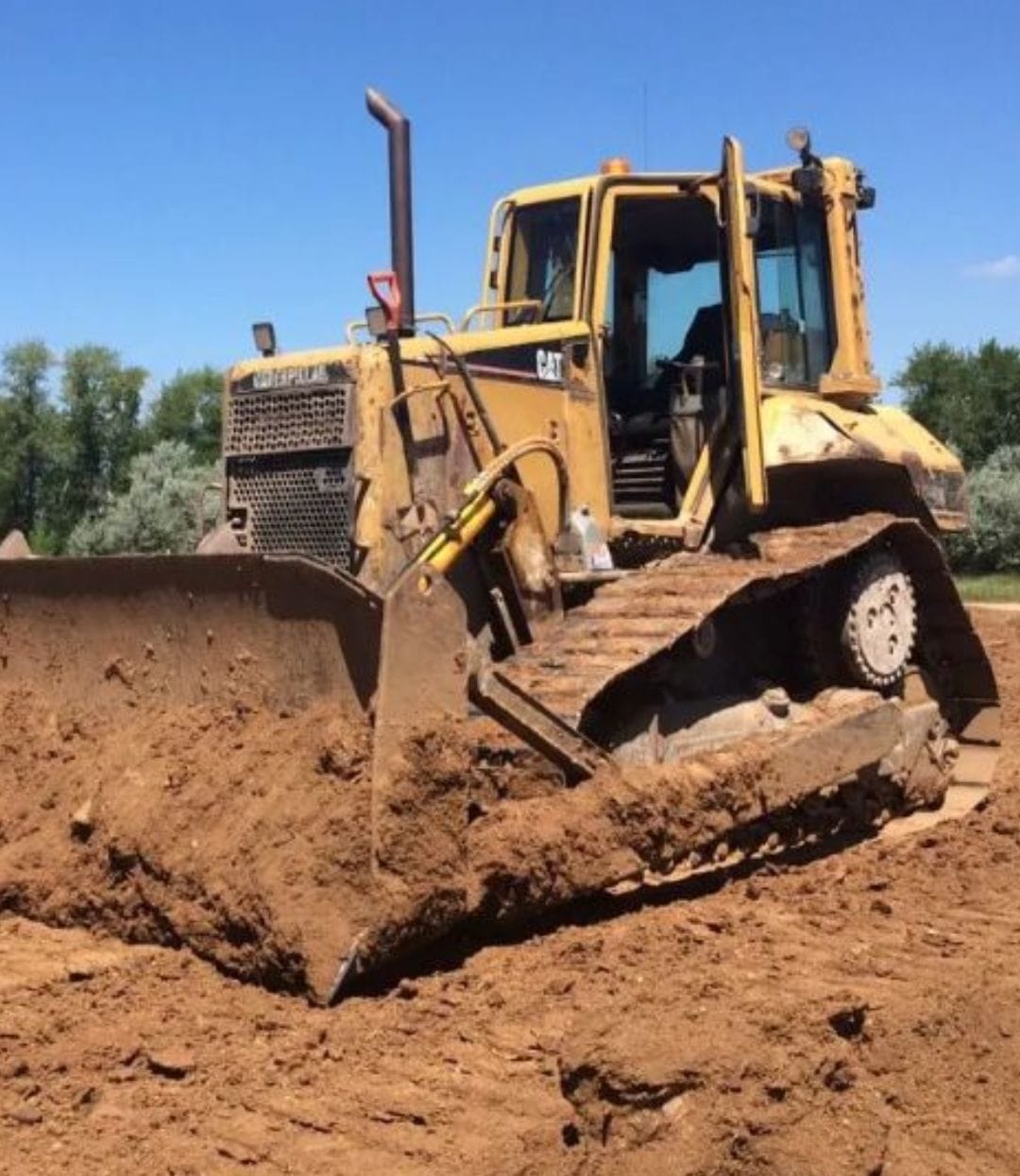 Услуги бульдозера CAT D6R
