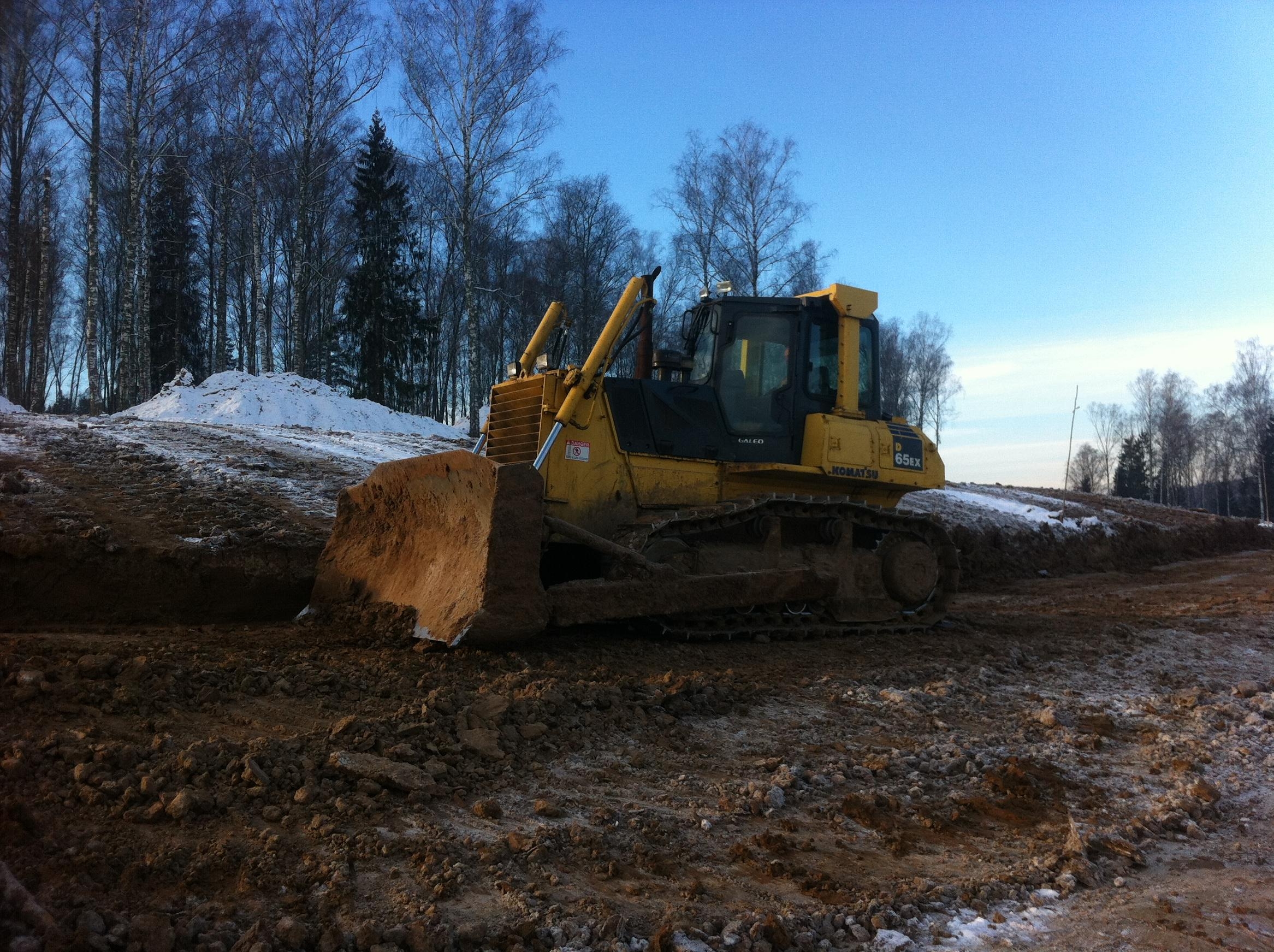 Услуги бульдозера Komatsu 65A