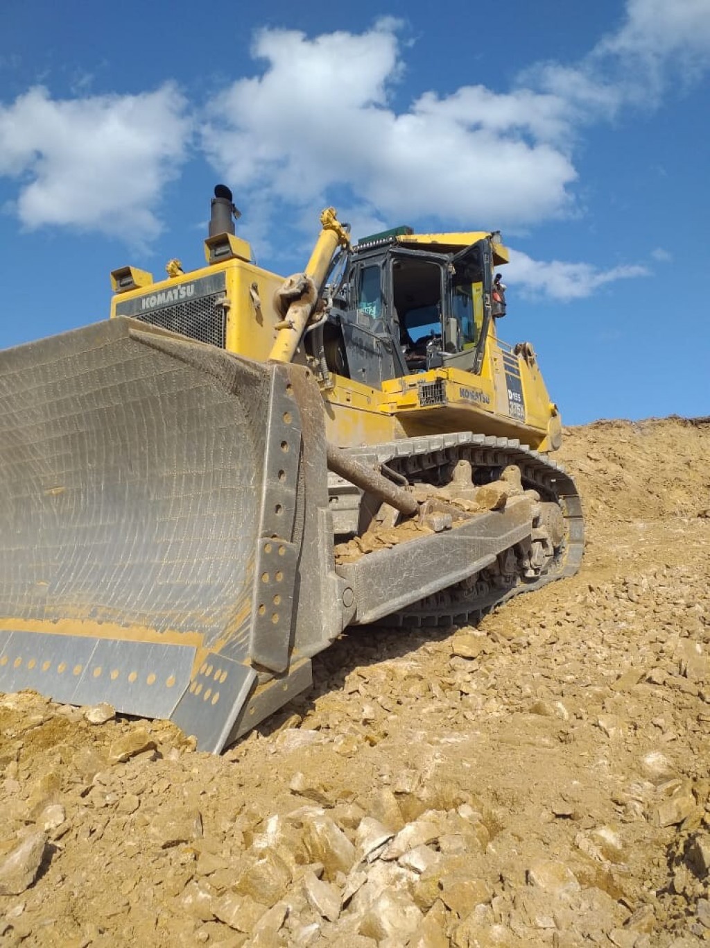 Услуги бульдозера Komatsu D375, D355, D275