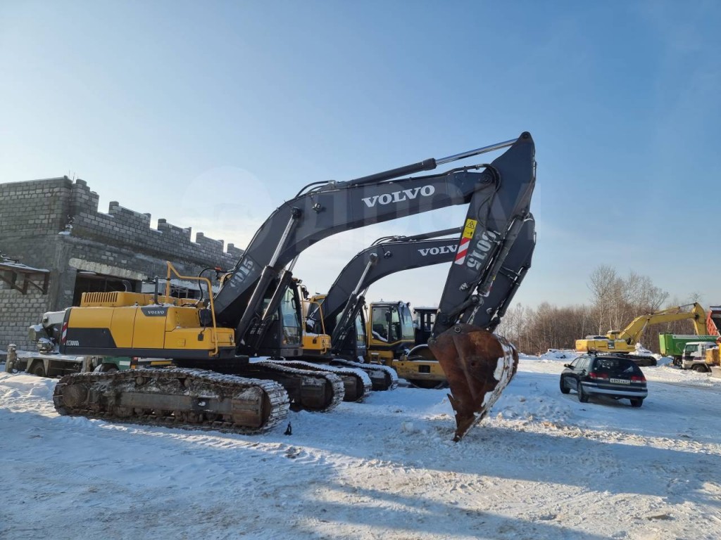 Услуги экскаватора 1.8 куба