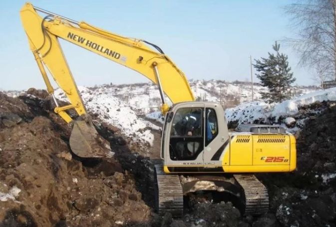 Услуги экскаватора Caterpillar с гидромолотом