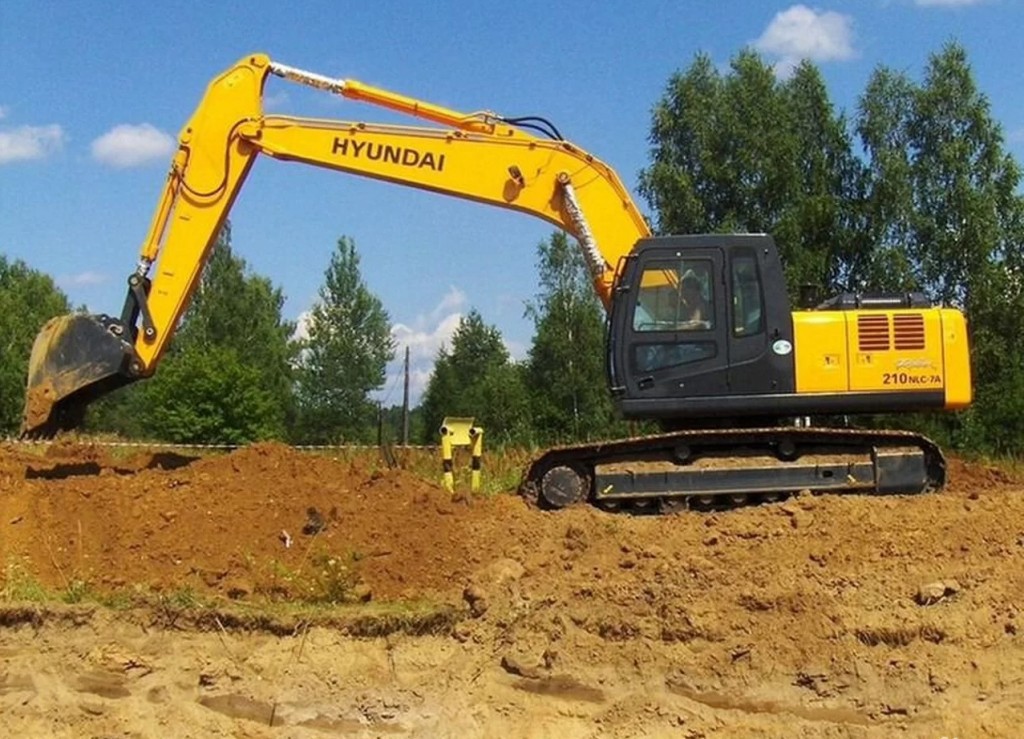 Услуги экскаватора Hyundai 210 амфибии