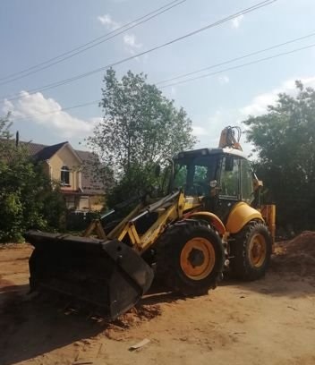 Услуги Экскаватора-погрузчика от собственника Евгений