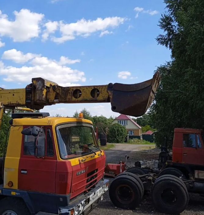 Услуги экскаватора с гидробуром и ковшами