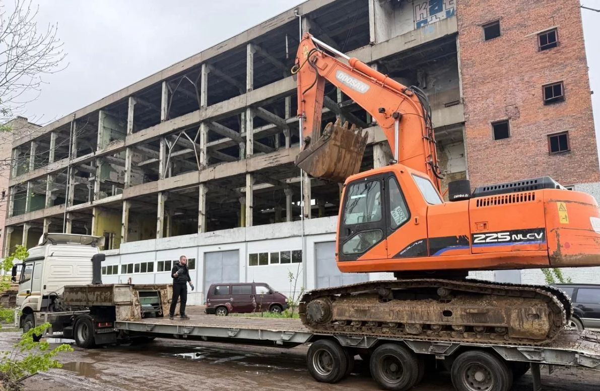 Услуги экскаватора с гидромолотом от 3 часов