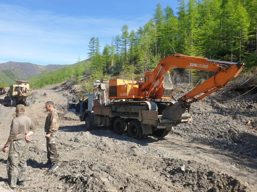 Услуги экскаватора SUMITOMO
