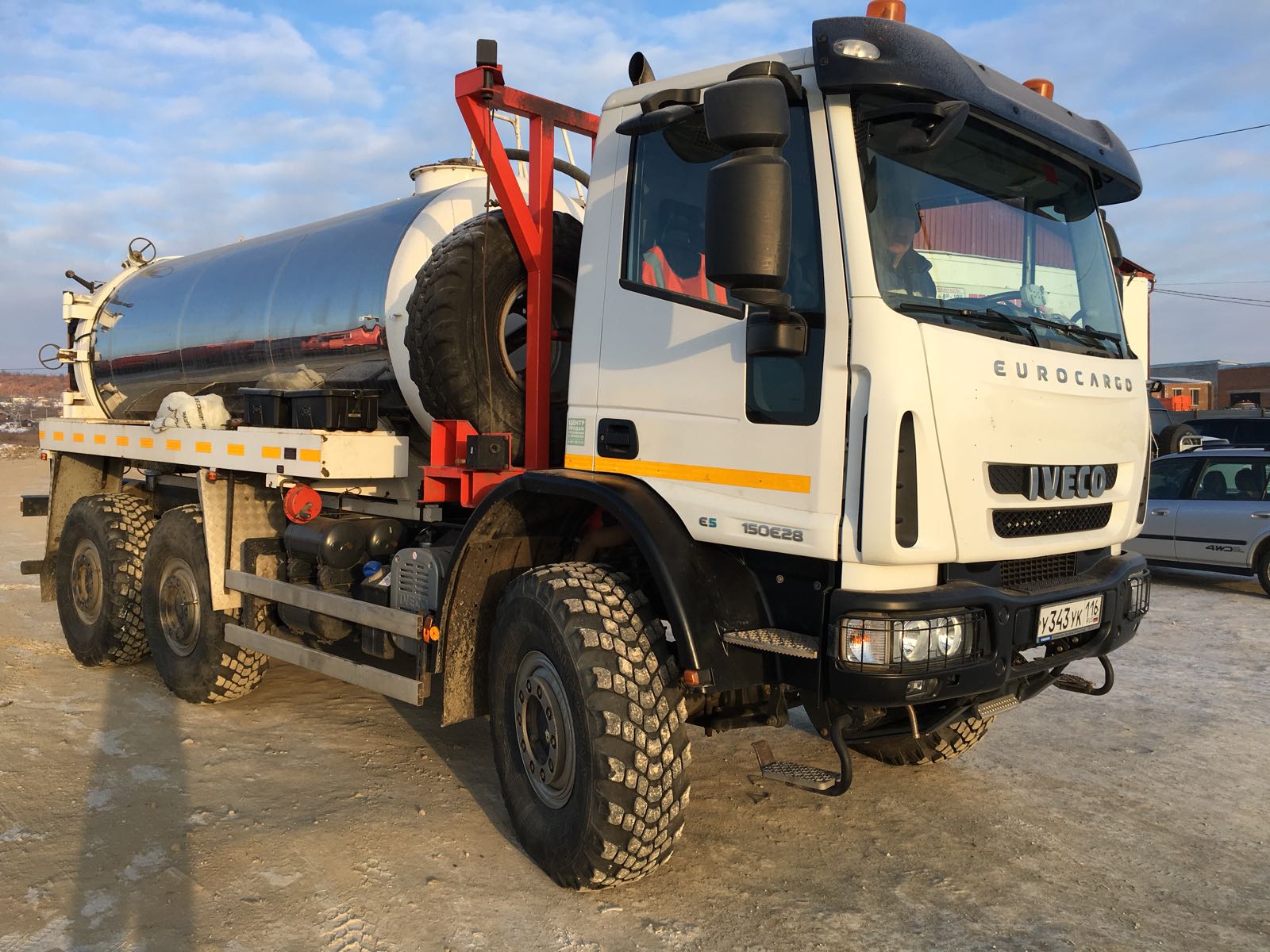 Услуги илососа. Вывоз жбо. Зачистка нефтешлама