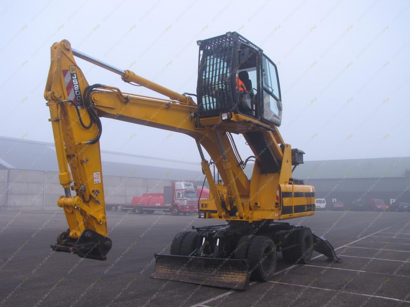 Услуги колесного экскаватора JCB JS 200W