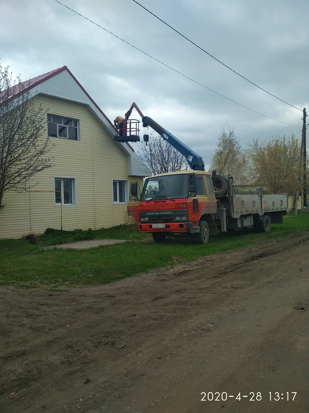 Услуги крана манипулятора с монтажной корзиной