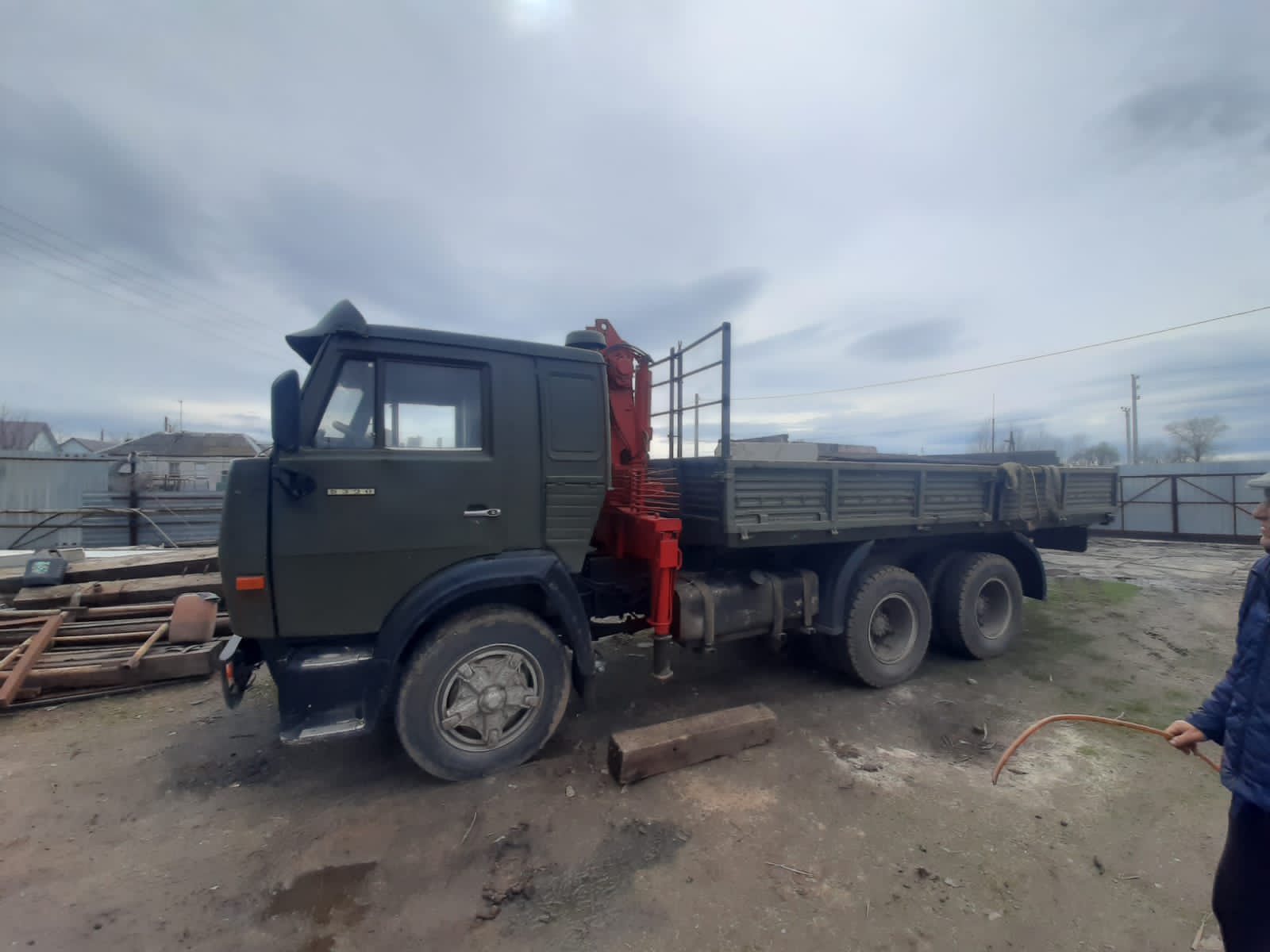 Услуги манипулятора кму 3 тонны. Люлька автовышки