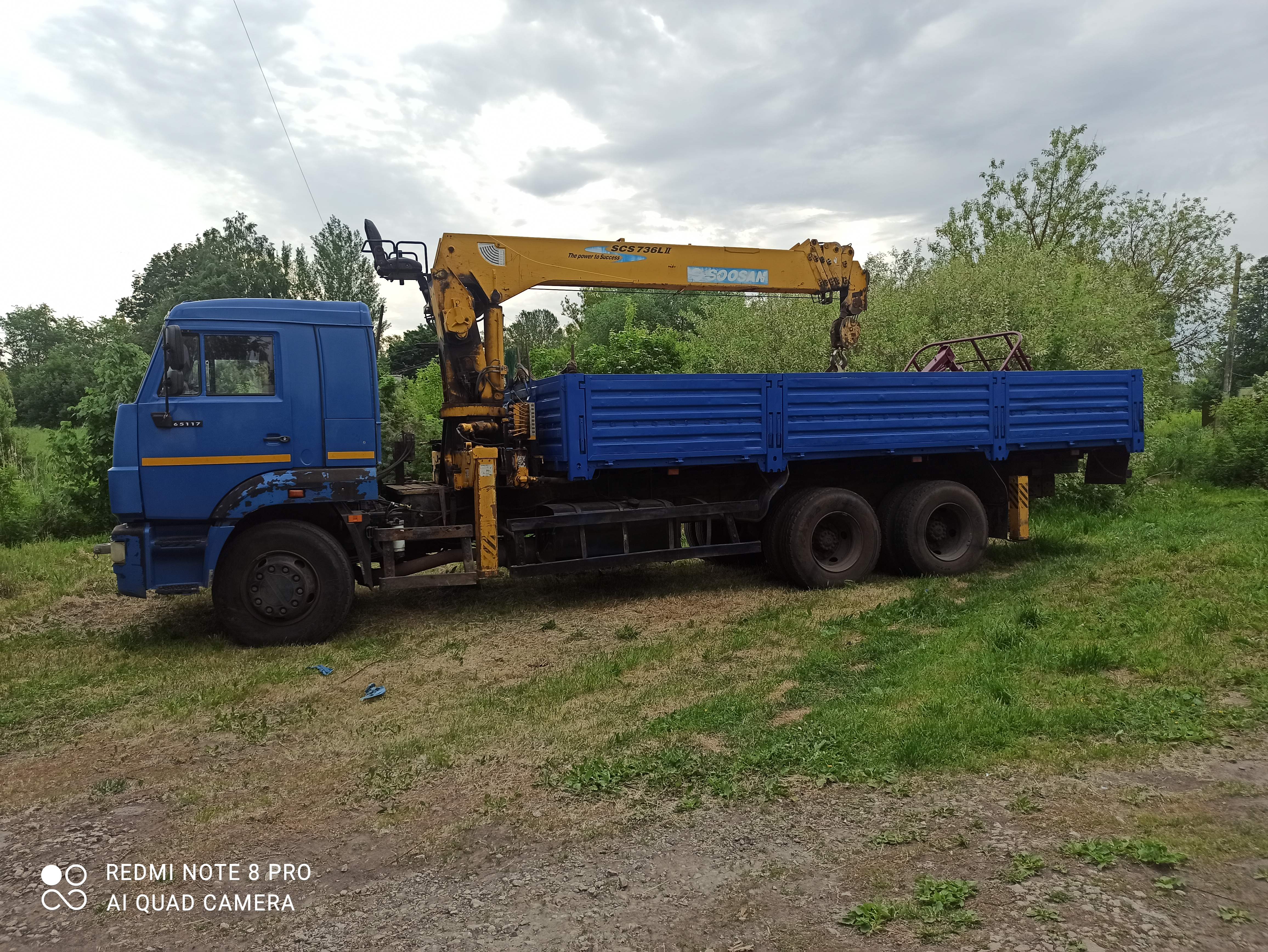 Услуги манипулятора с люлькой автовышки