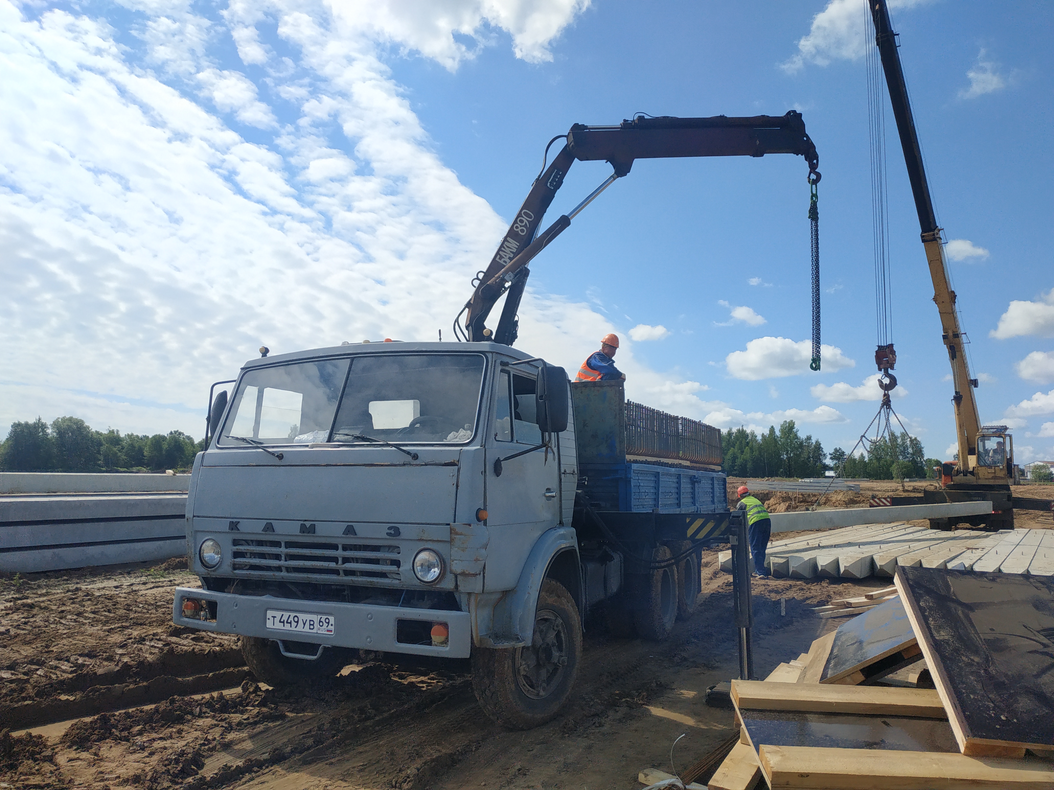 Услуги манипуляторов 5, 8, 10, 12, 15 тонн