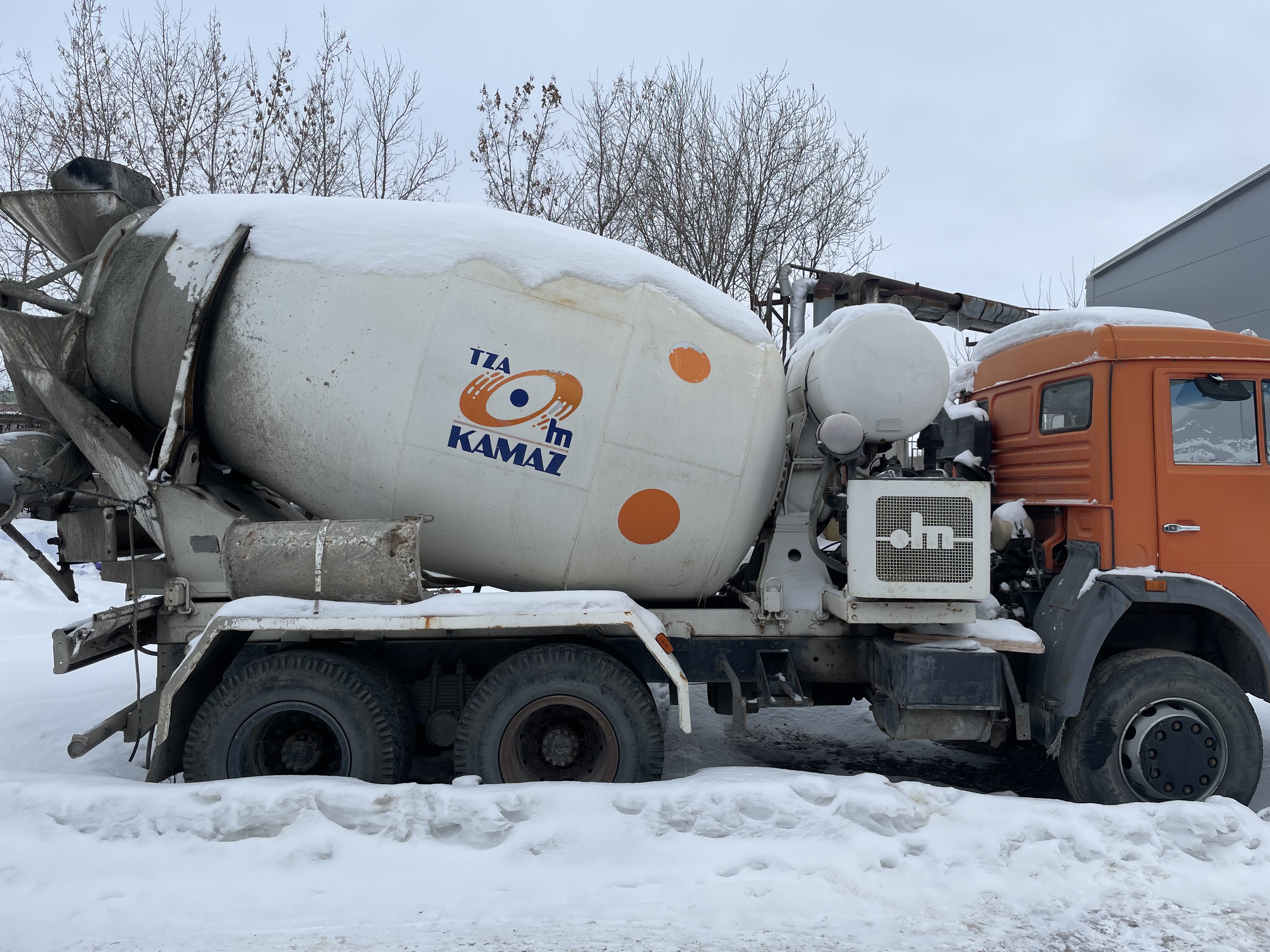Услуги миксера, бетоносмеситель, бетоновоз 6 кубов