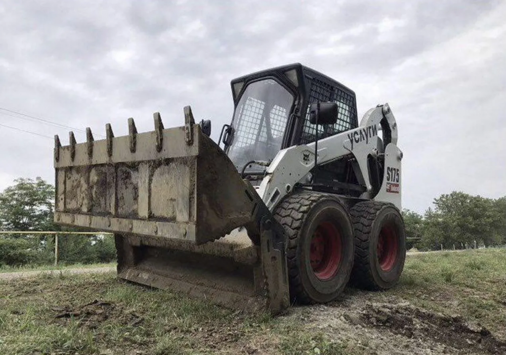 Услуги мини погрузчика Боб кат Bobcat s175