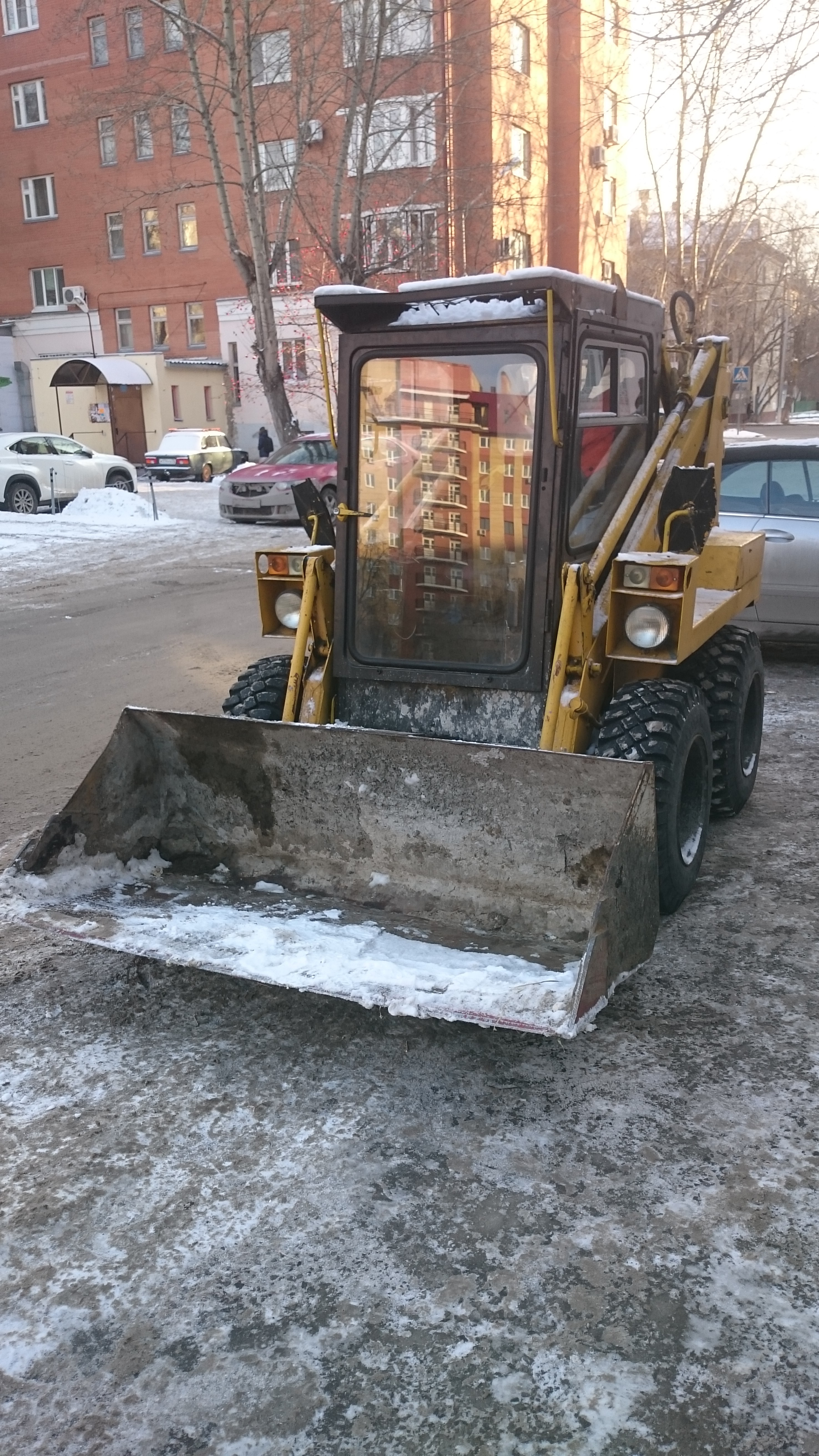 Основное изображение