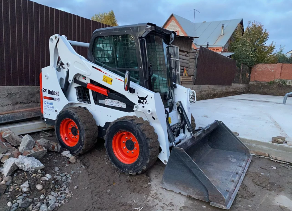 Услуги минипогрузчика Bobcat