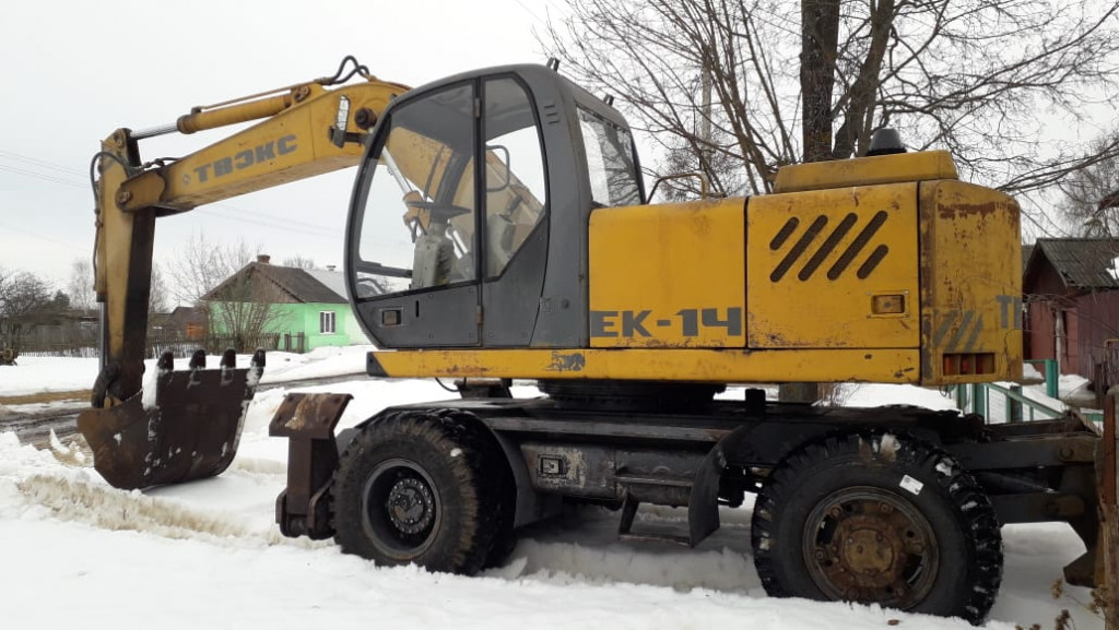 Услуги полноповоротного Экскаватора колёсного