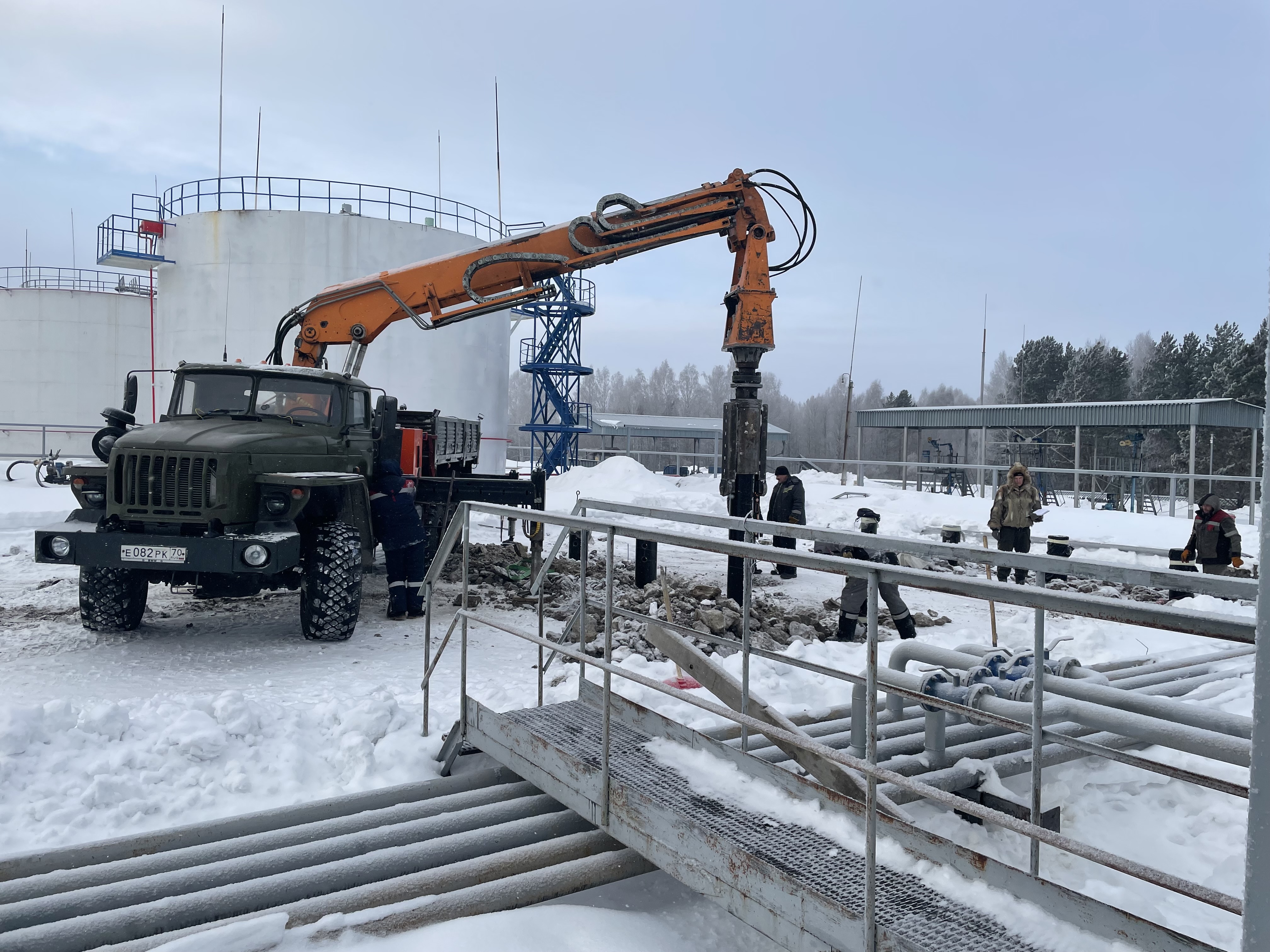 Услуги убм-85, ямобура, монтаж свай винтовых