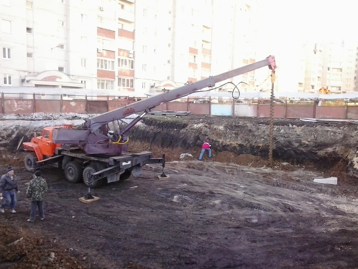 Услуги ямобура БКМ