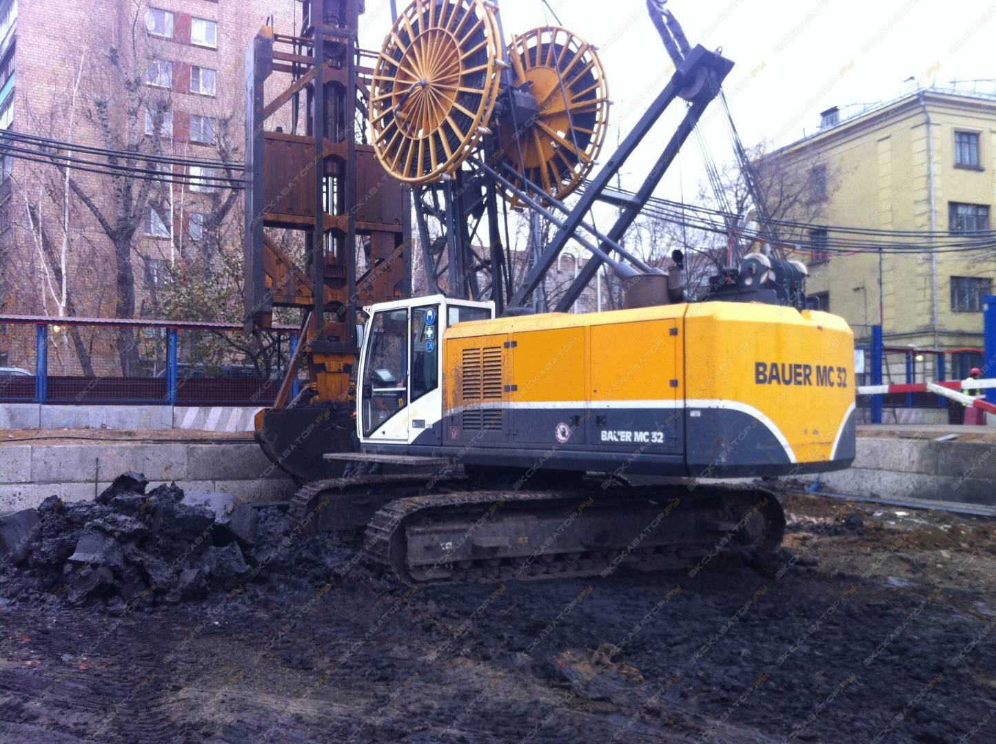 Установка бурильная Bauer МС 32
