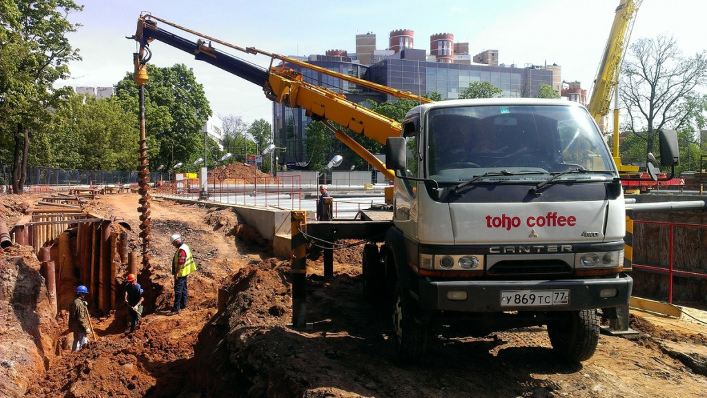 Ямобур MITSUBISHI CANTER