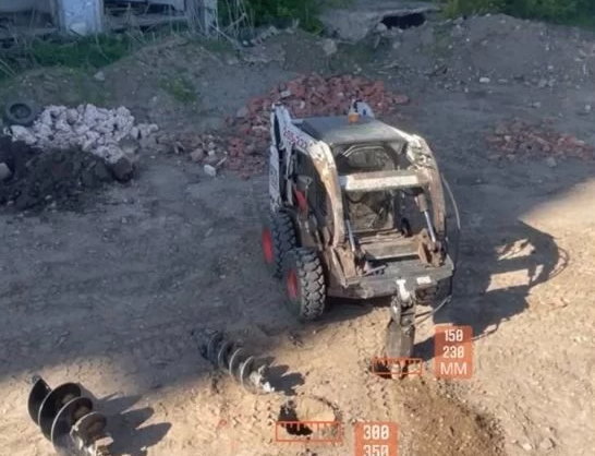 Ямобур. Услуги Bobcat с гидробуром